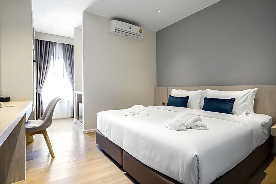 XOTEL