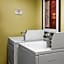 Days Inn & Suites by Wyndham Fort Pierce I-95