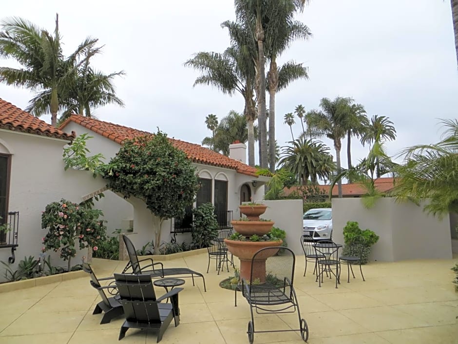 Casa Del Mar Inn