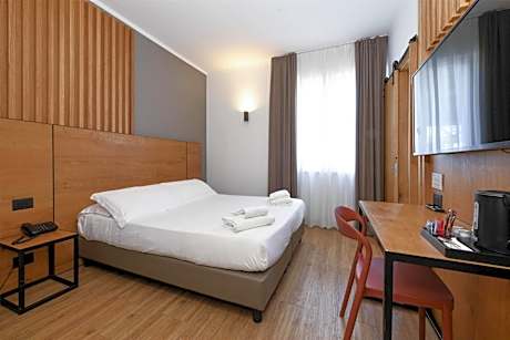 Comfort Queen Room - Non-Smoking