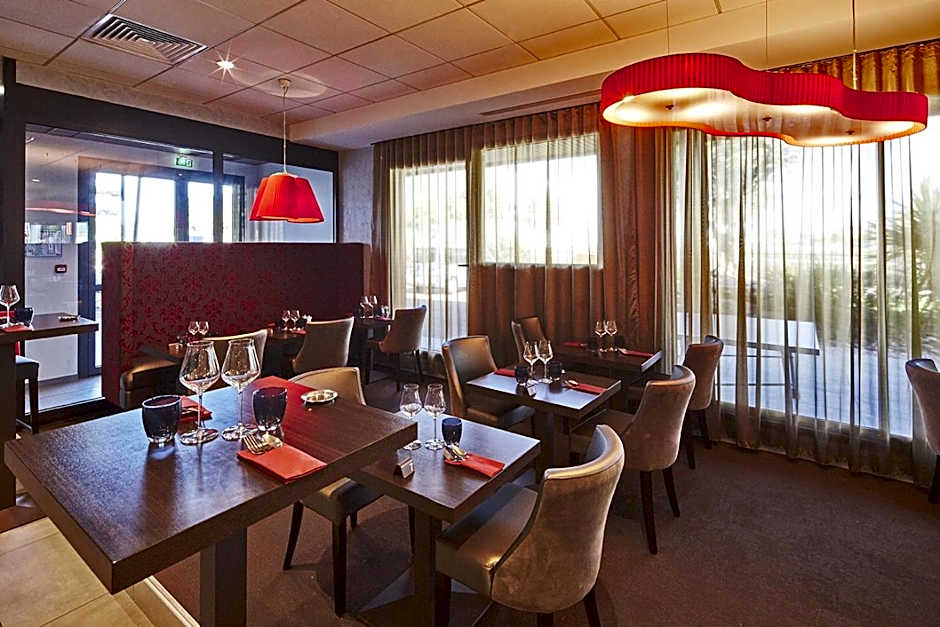 Kyriad Prestige Lyon Est - Saint Priest Eurexpo