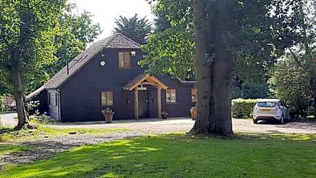 Oakside Lodge Guest House