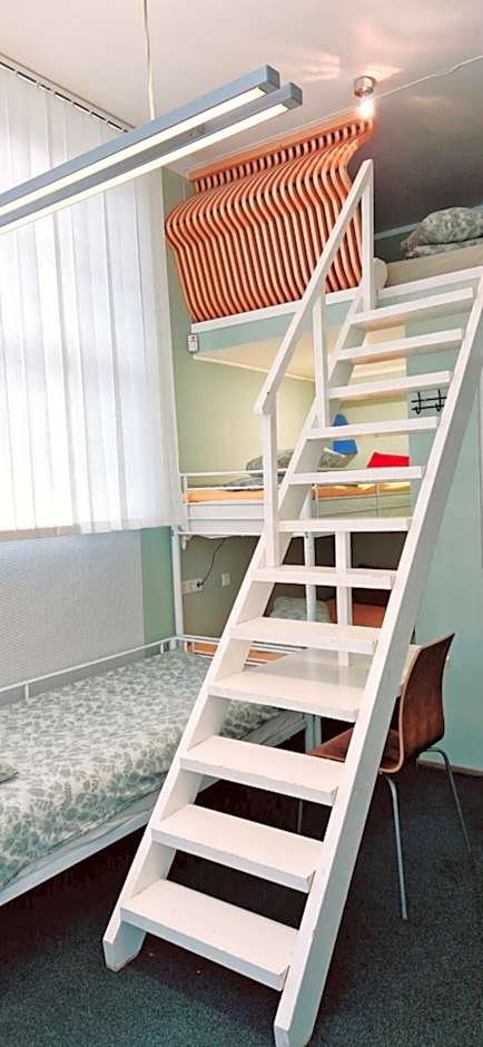 Freedom65 Hostel and Caravan