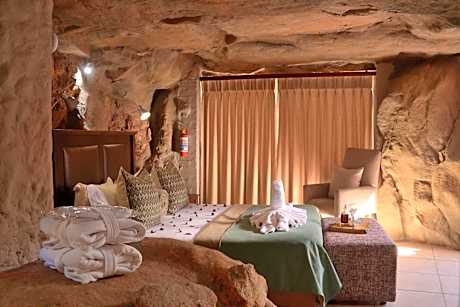 Honeymoon Cave