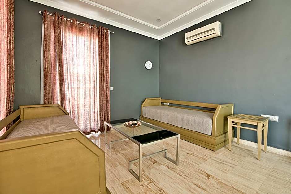 Appart Hôtel Founty Beach