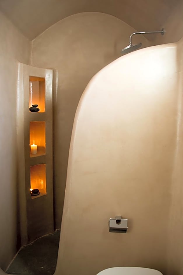 Amphitrite Suites Santorini