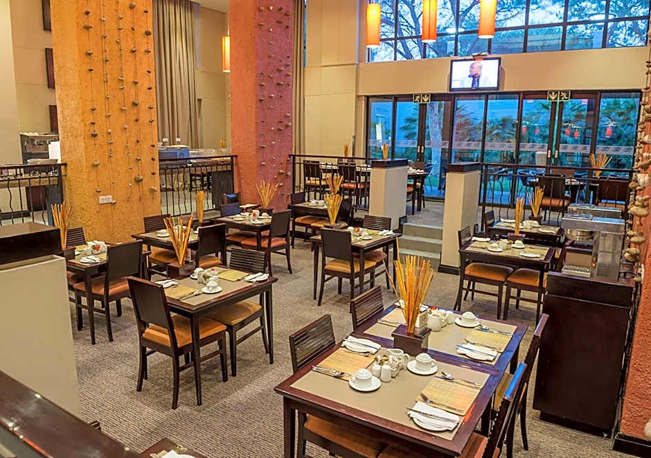 Peermont Metcourt Inn at The Grand Palm - Gaborone