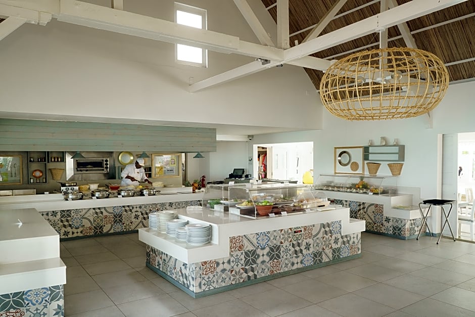 Tropical Attitude, 3 Star