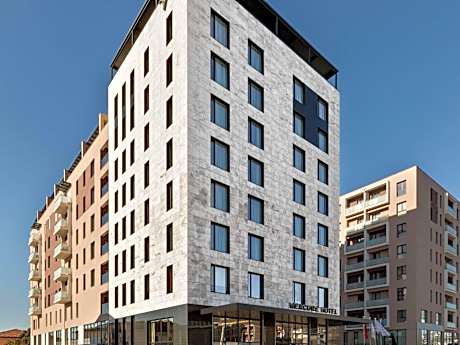 Mercure Tirana