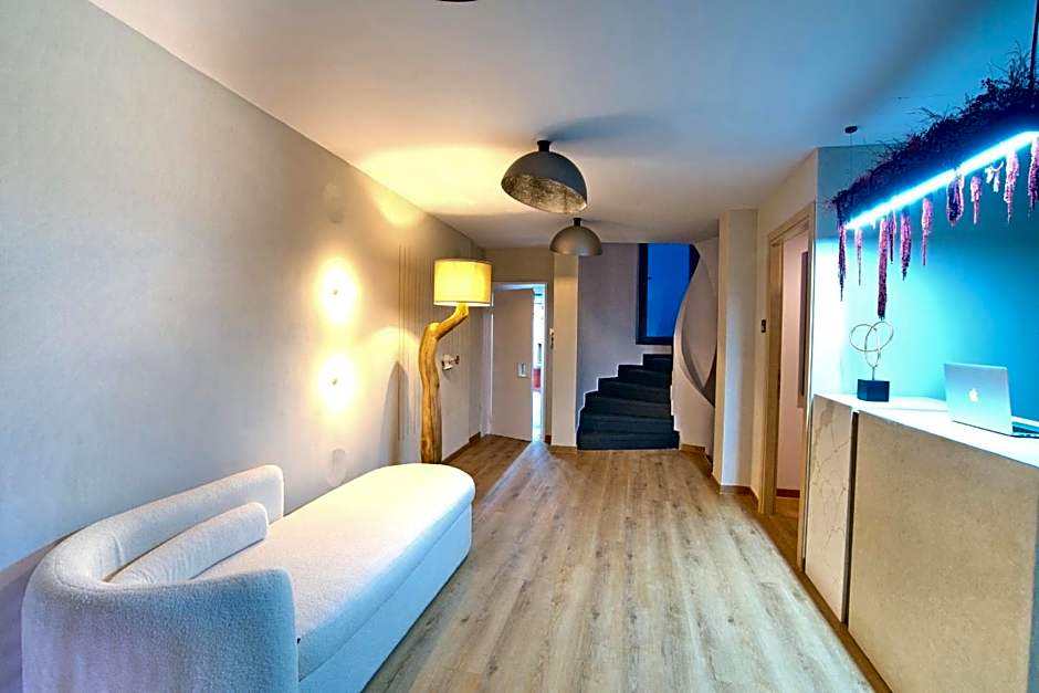 CITYLUXE Suites & Rooms