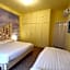Red Carpet rooms