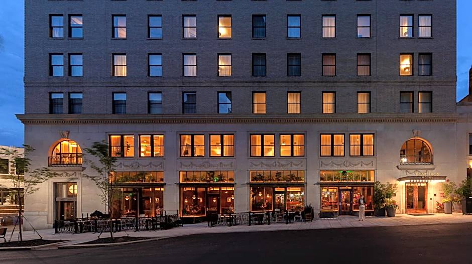 Flat Iron Hotel