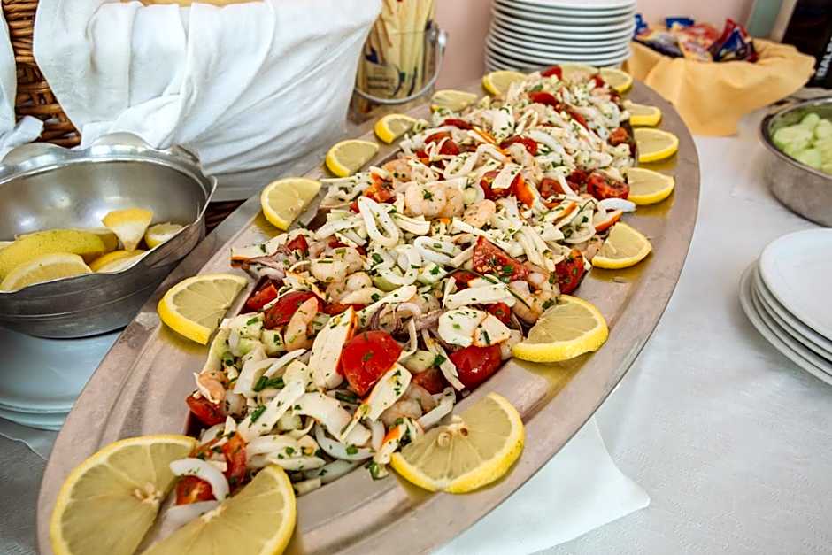 Hotel Diamante COLAZIONE XL PARCHEGGIO GRATIS A 5 CHILOMETRI DA RIMINI FIERA