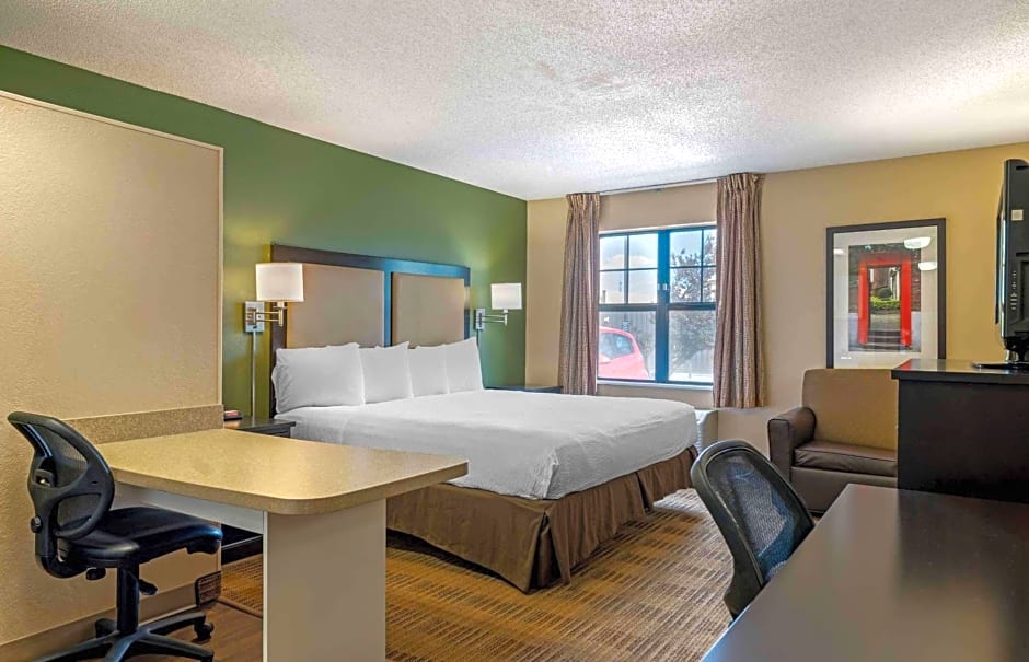 Extended Stay America Suites - Chicago - Gurnee