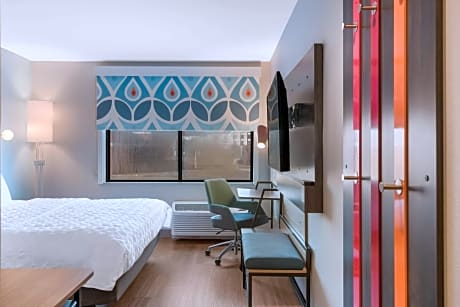 King Room with Walk-In Shower