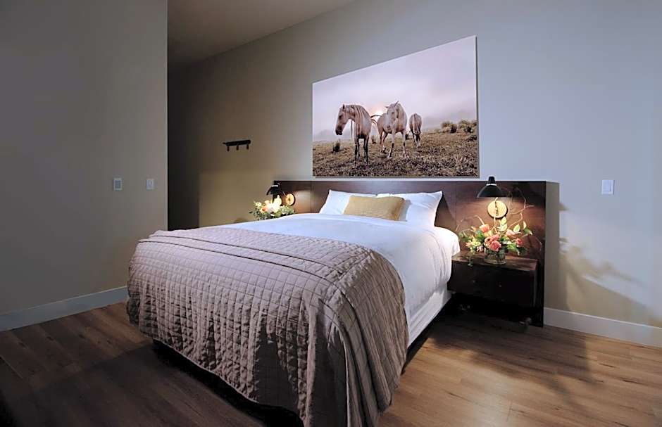 Gateway Hotel, Trademark Collection by Wyndham