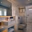 Hotel Napa Suites (Adults Only)