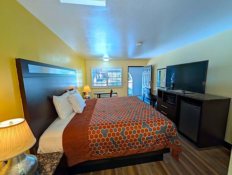 Crossroads Inn - Downtown Sacramento