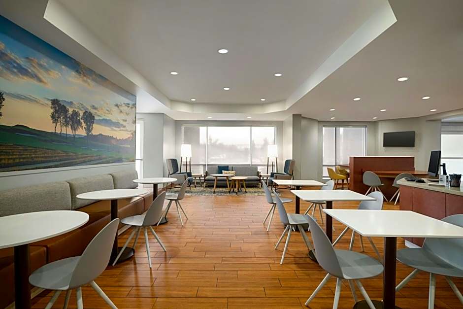 TownePlace Suites by Marriott Pittsburgh Harmarville