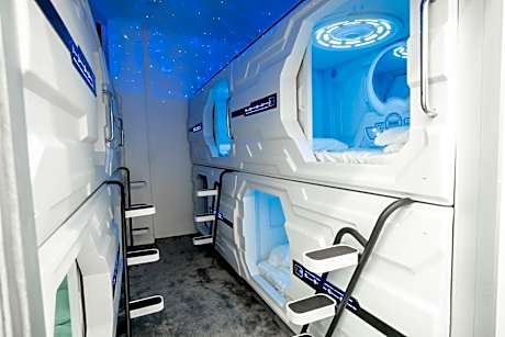 Standard Single Room with Shared Bathroom