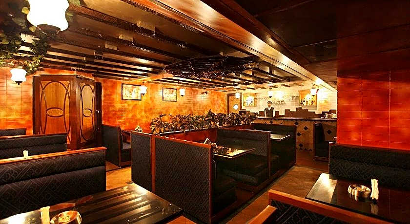 Hotel Brijwasi Royal