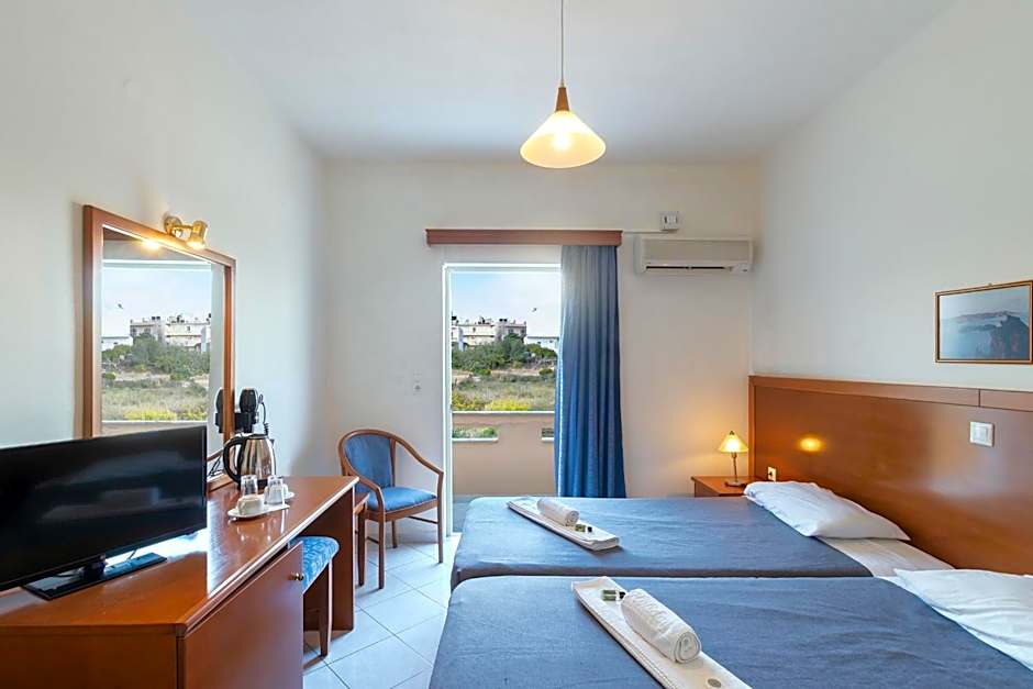 Hiona Holiday Hotel