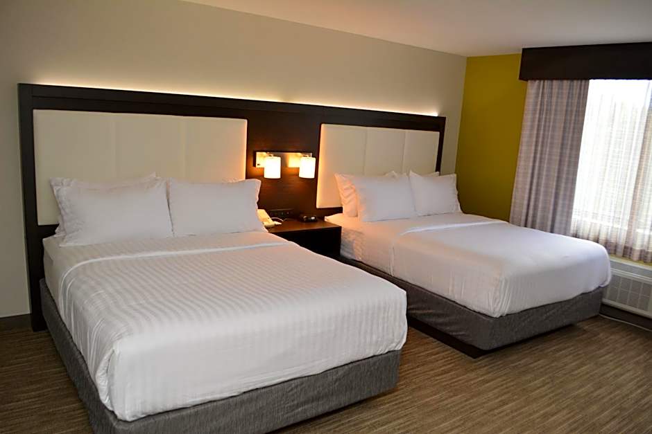 Holiday Inn Express & Suites Waterville - North By IHG