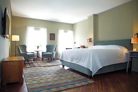 Standard King Room