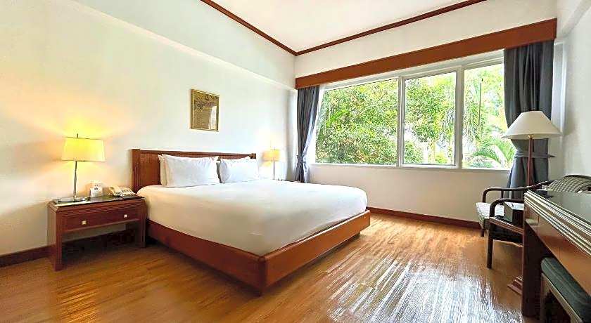 Centara Life Hotel Mae Sot