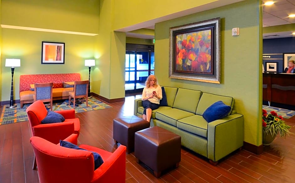 Hampton Inn and Suites Lynchburg