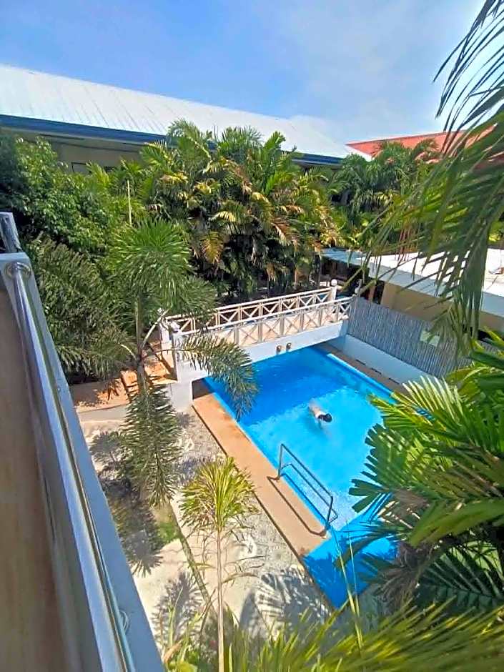 Alona KatChaJo Inn