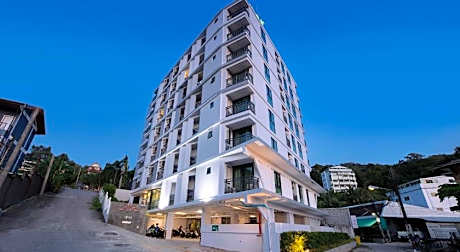 iCheck inn Darisa Patong