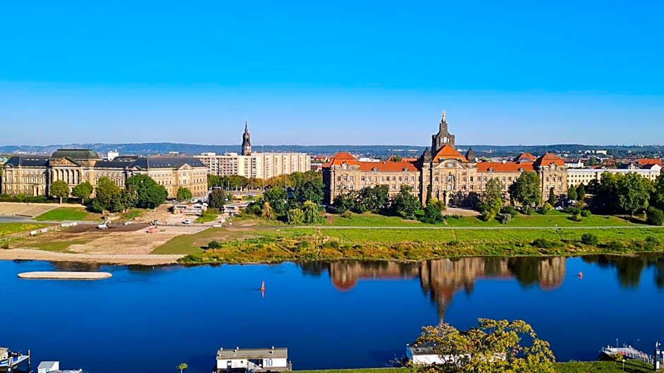 Hotel Am Terrassenufer