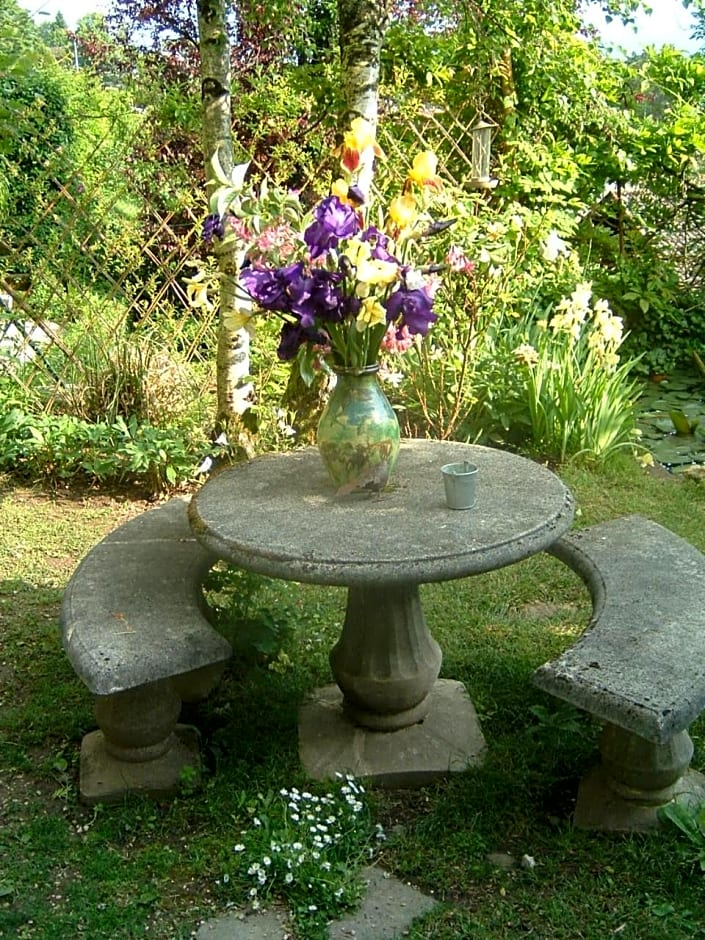 Villa le Lac - Cottage au bord du Lac d' Annecy - chambres -