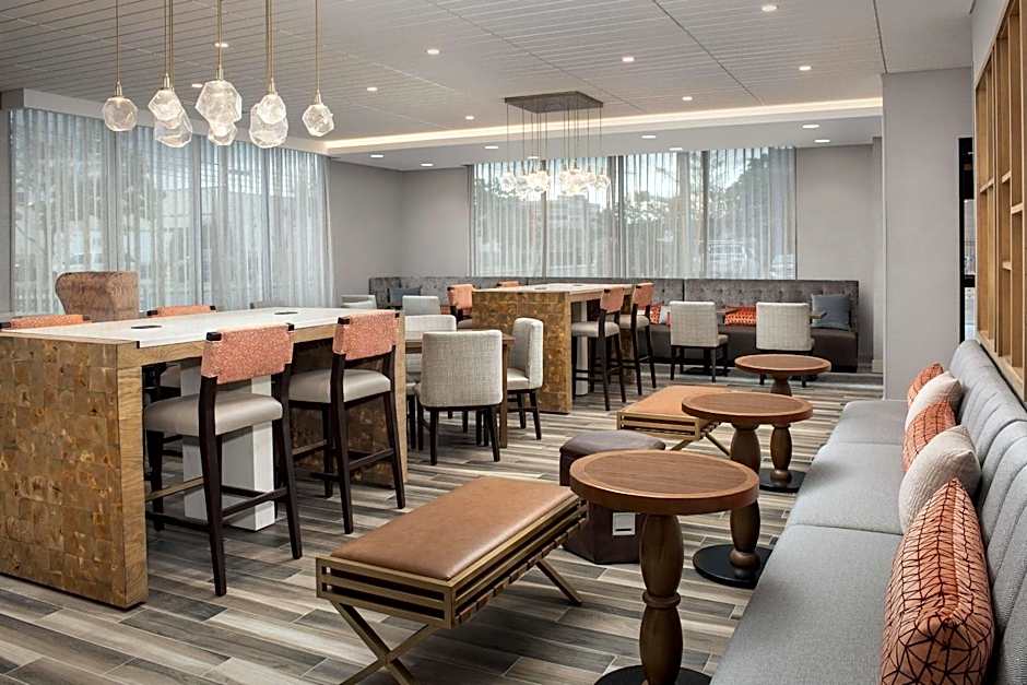 Hampton Inn By Hilton Boston Logan Airport Chelsea