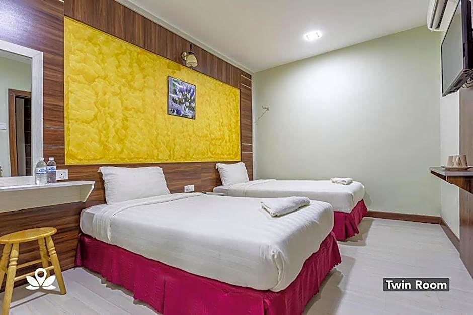 Golden Night Hotel