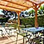 Greet Hotel Versailles - Voisins Le Bretonneux