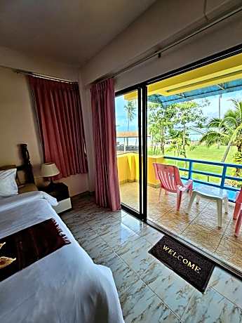 Deluxe Double Room with Balcony and Sea View