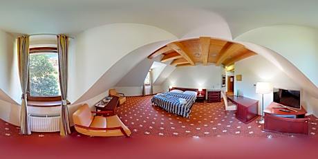 Superior Family Room