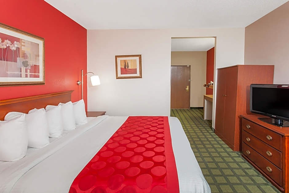 Baymont by Wyndham Decatur IL North