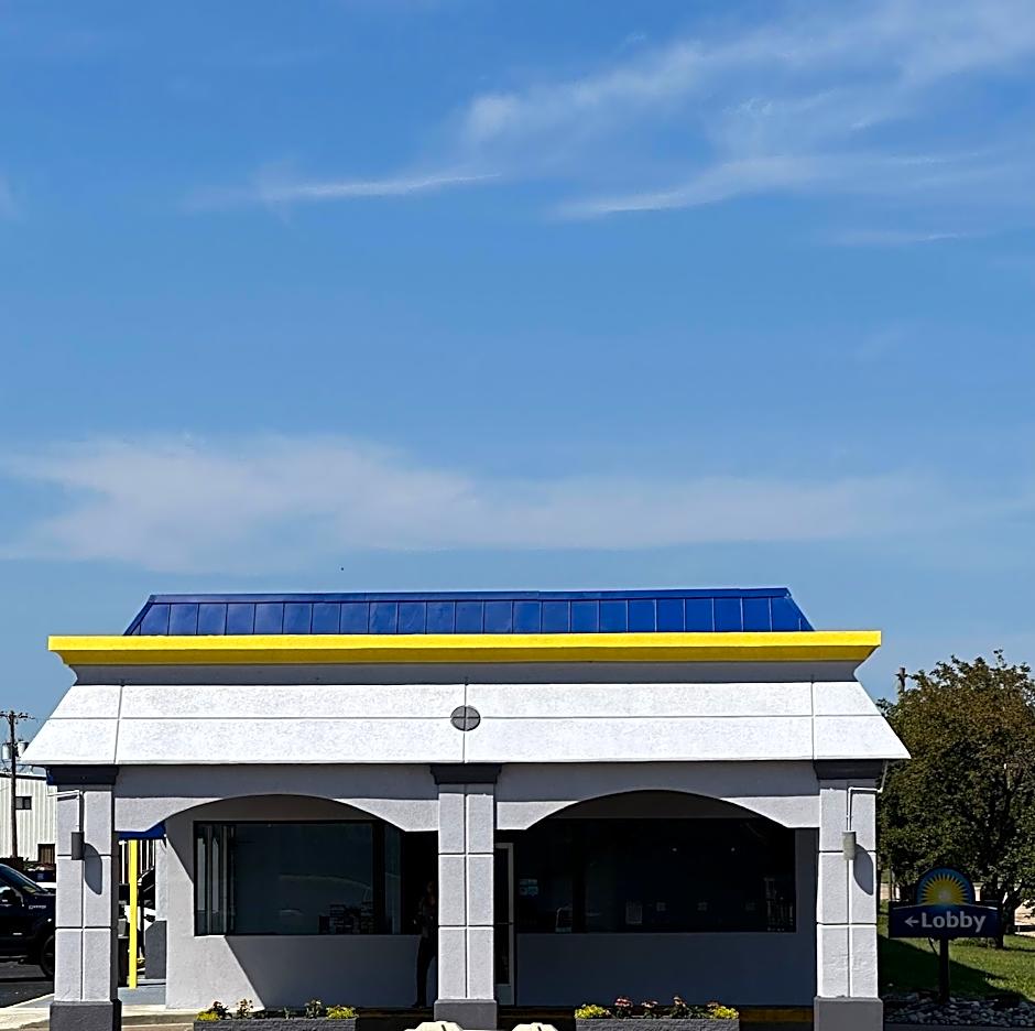 Days Inn by Wyndham Salina South