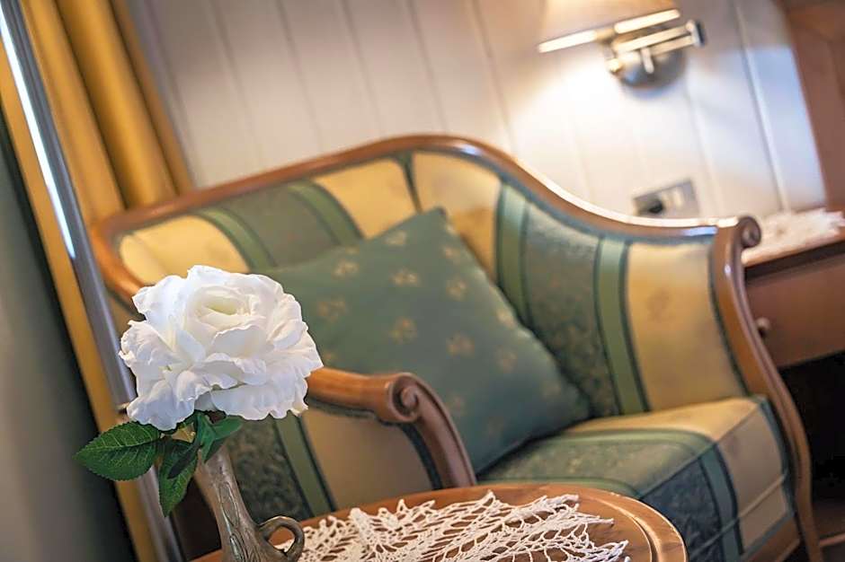 Hotel Weisse Lilie - B&B