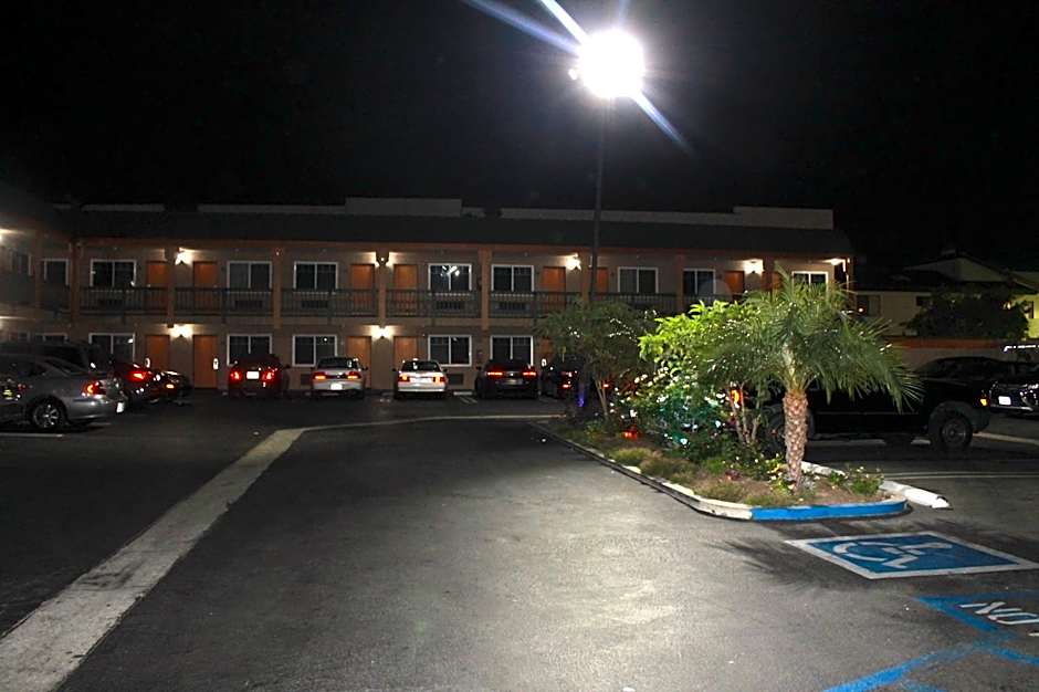 El Rancho Inn