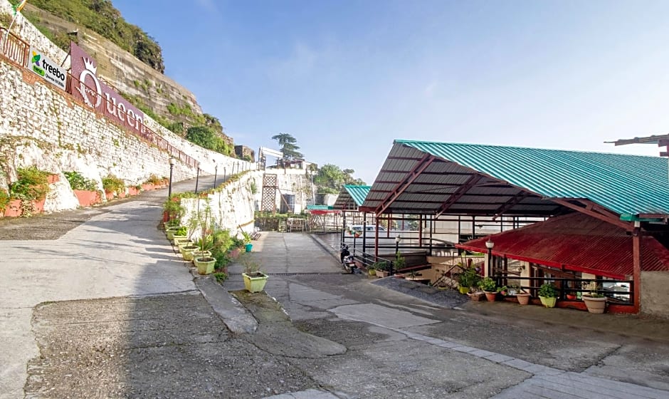 Treebo Premium Queen Of Hills Near Mall Road