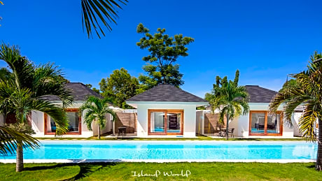 Island World Panglao