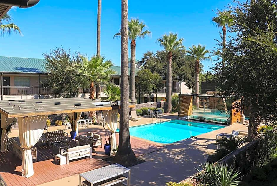 Ramada by Wyndham Del Rio