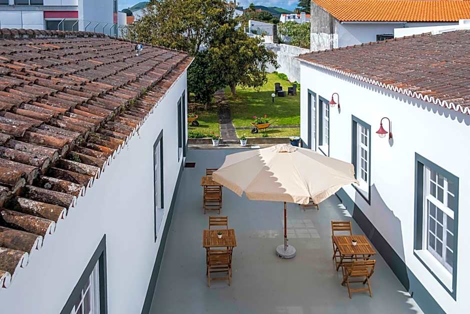 CC Guest House - "Ao Mercado"