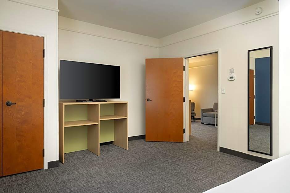 Spark by Hilton Savannah Airport