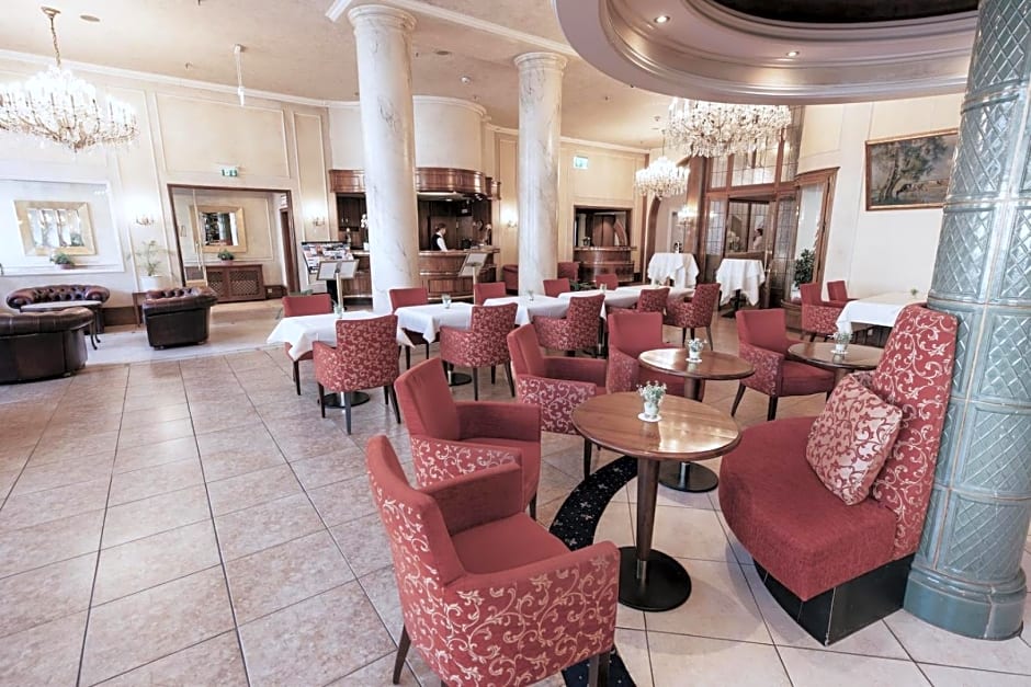Hotel Monopol - Central Station