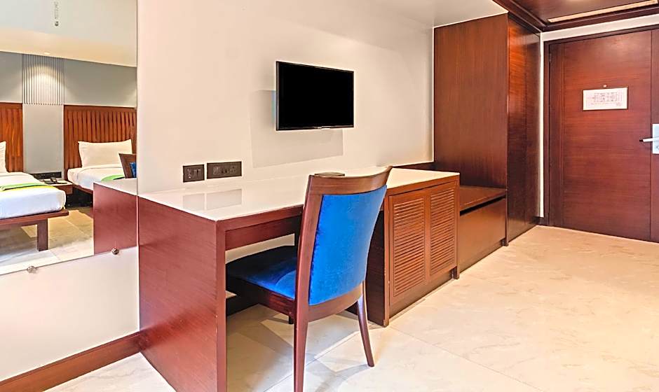 Treebo Regency - Bund Garden, Dhole Patil Road